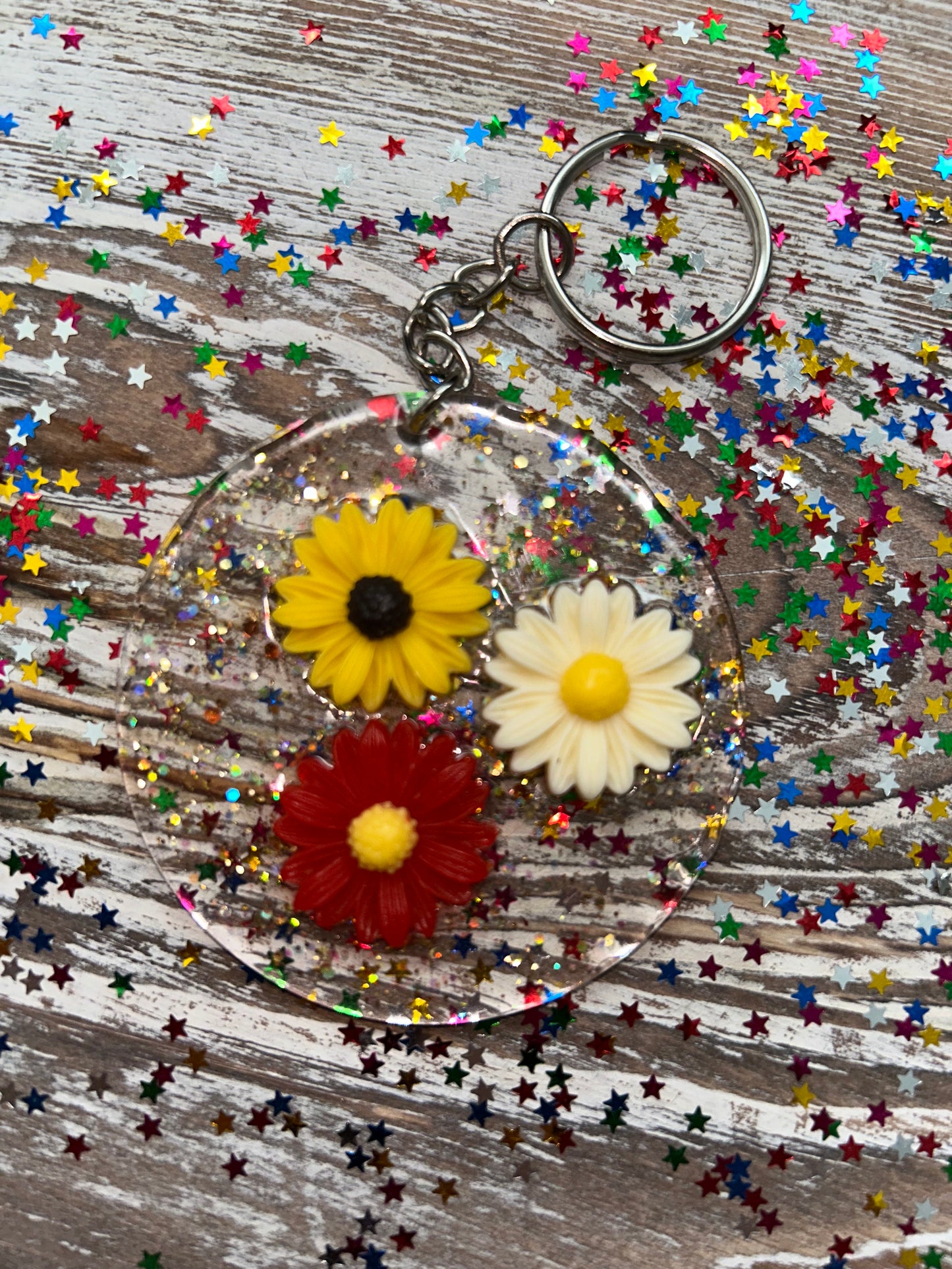 🌼✨ Floral Glitter Keychain – Brighten Your Day! ✨🌼
